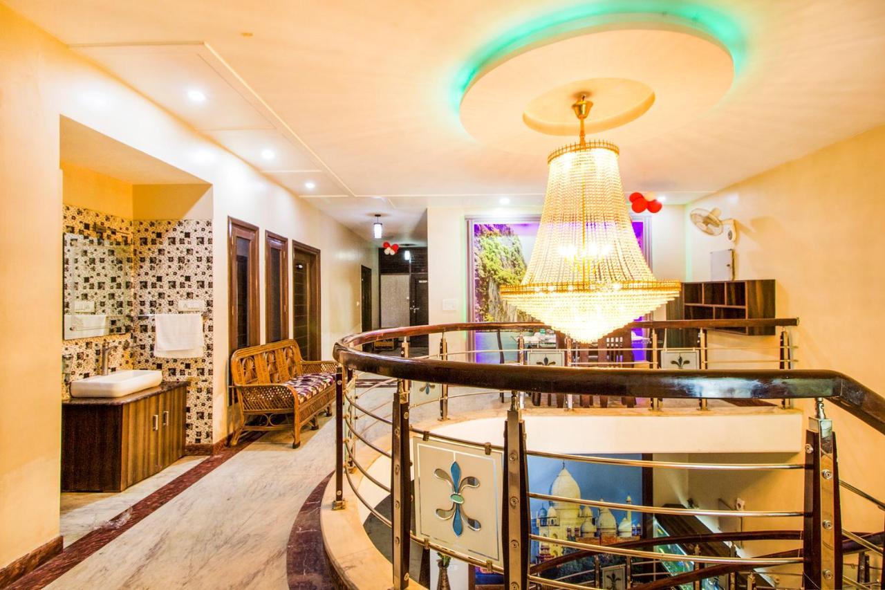 Fabhotel Plus Maniram Palace Agra  Extérieur photo