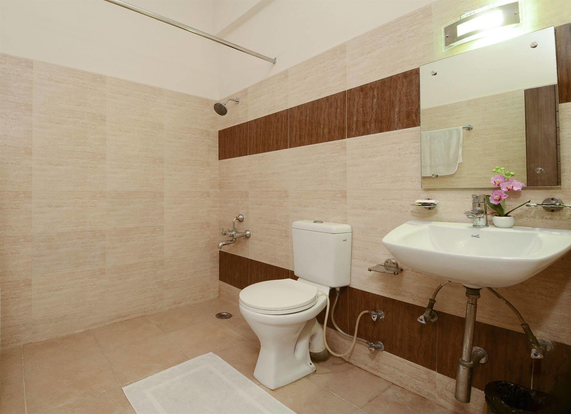 Fabhotel Plus Maniram Palace Agra  Extérieur photo